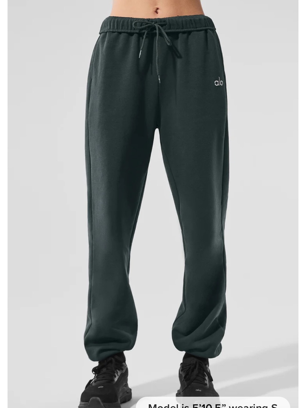 Alo Yoga Women’s Charcoal Green Accolade sweatpants large
